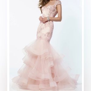 Alyce dress, model 6758,.  Brand new.  I didn't go to the event. Was 849+tx
